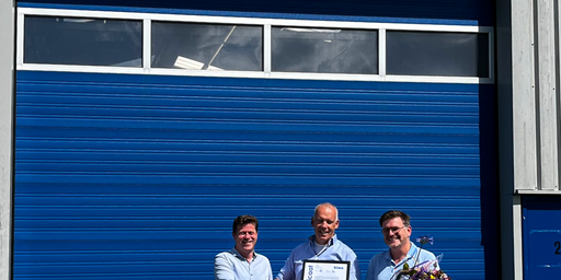 Uitreiking HortiQ certificaat.png